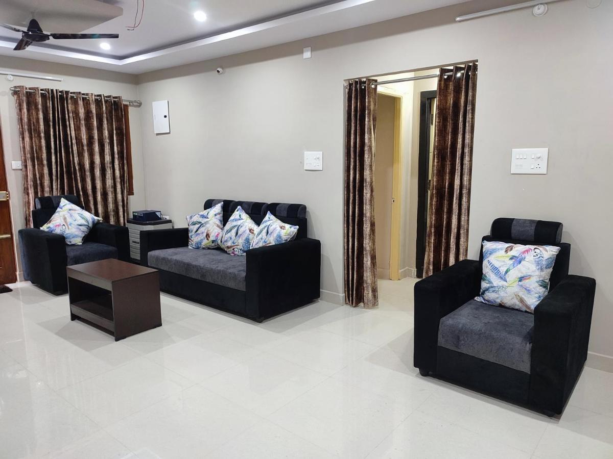 Rahul'S Castle Guest House 비사카파트남 외부 사진